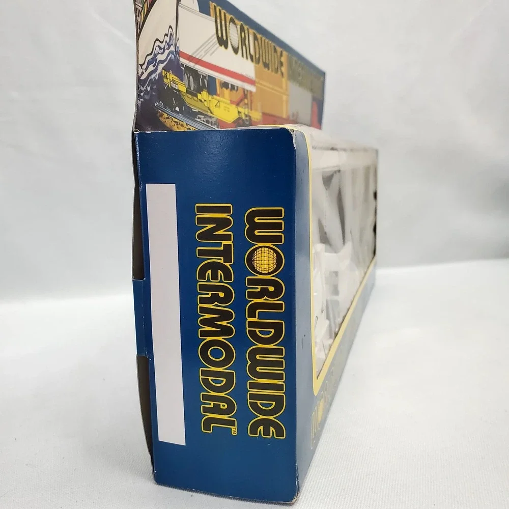 Worldwide Intermodal ◇ 1:48 Scale Diecast Semi Truck ◇ Sea‎ Land ◇ NEW